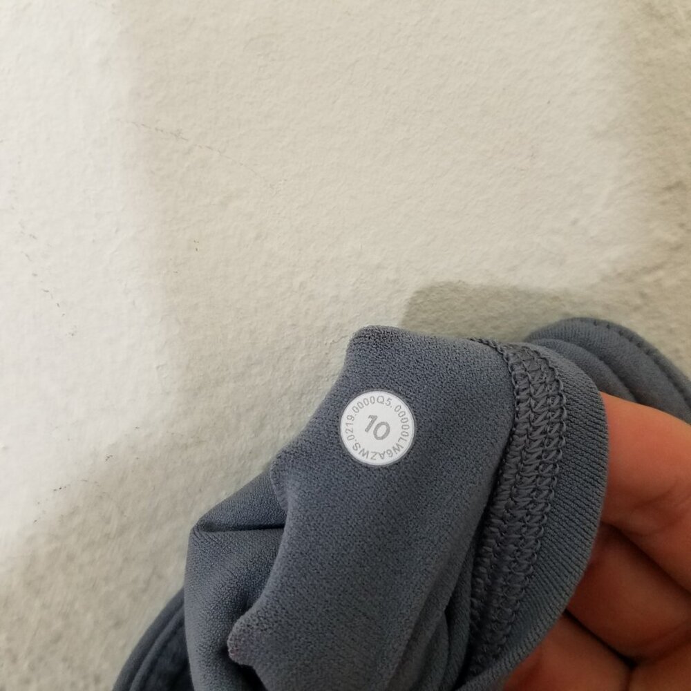 Lululemon Mesh Crop Leggings Size 10 - Picture 5 of 5